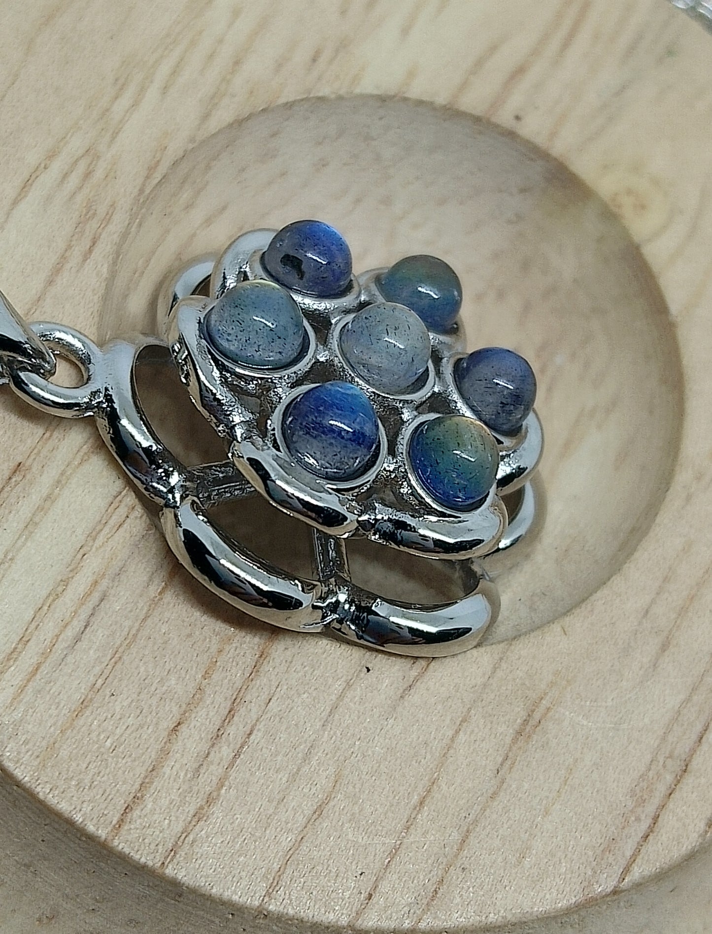 Collier amovible en labradorite