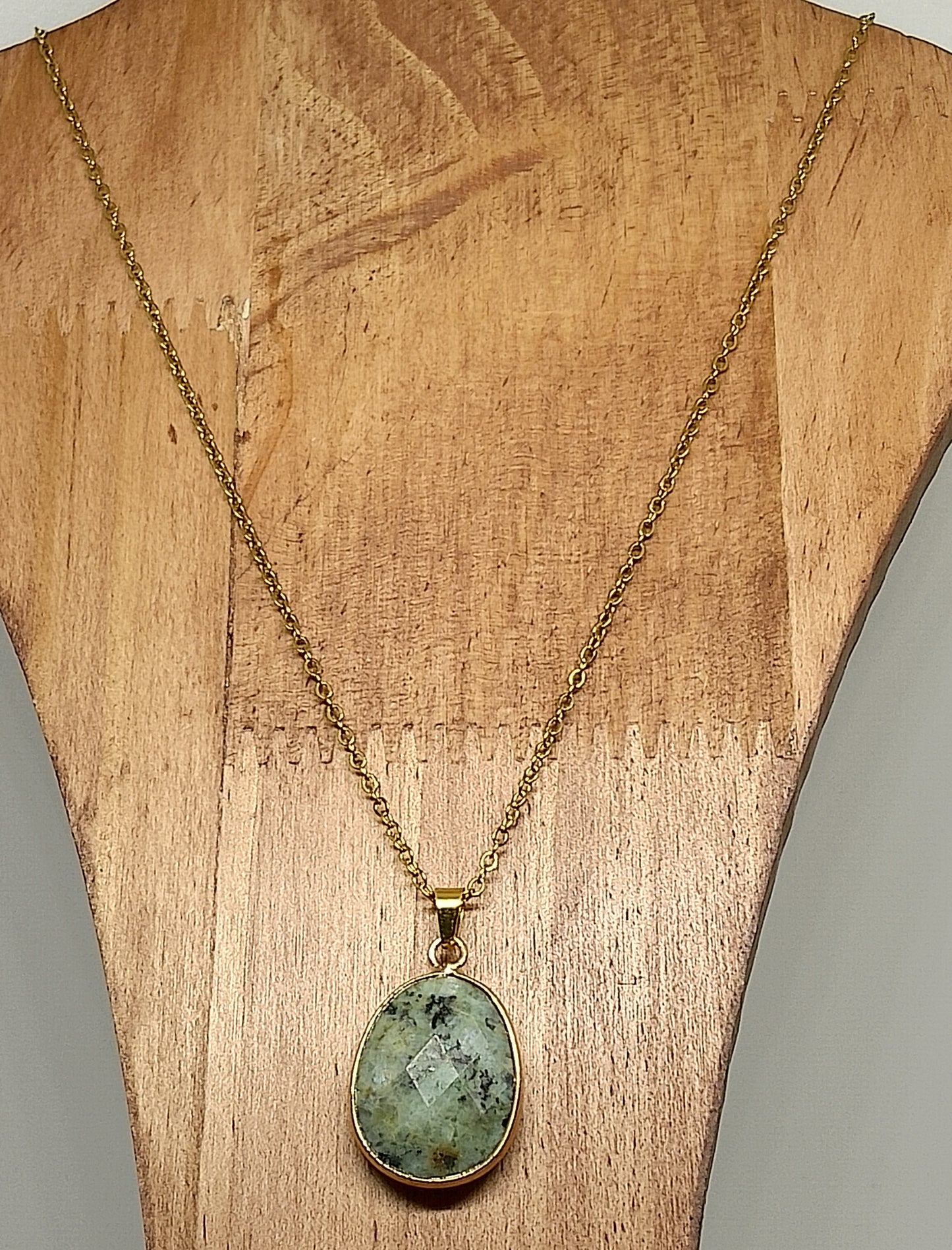 Collier en turquoise africaine