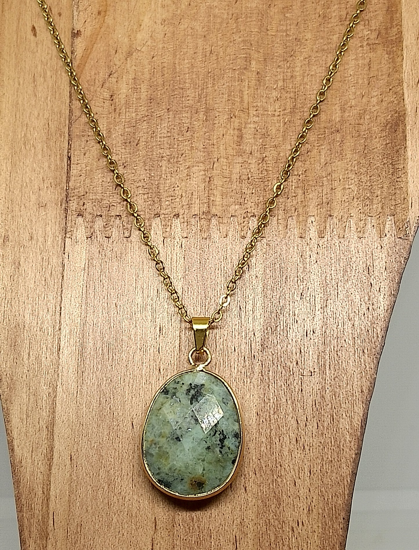 Collier en turquoise africaine