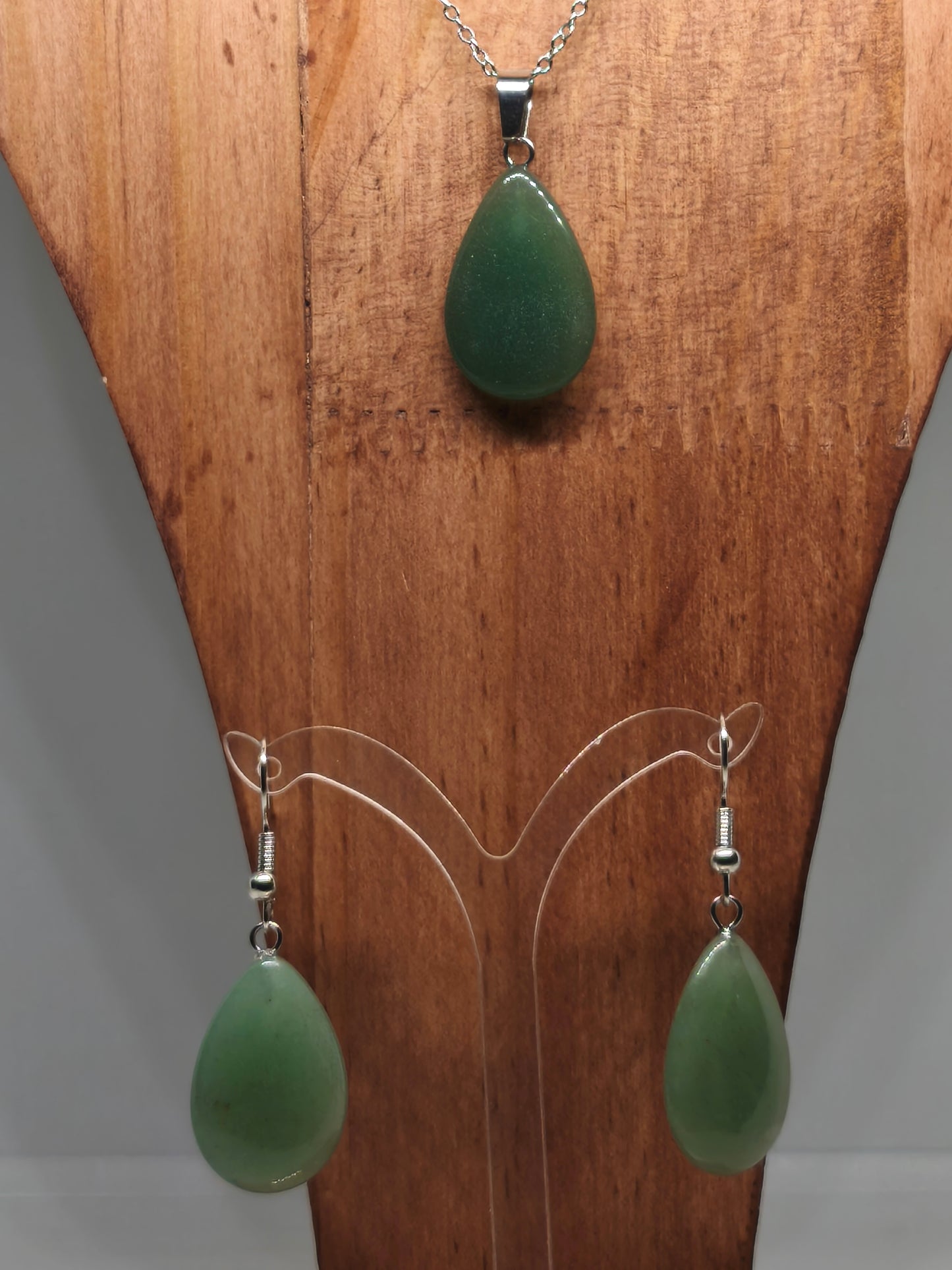 collier et boucles d'oreilles gouttes en aventurine