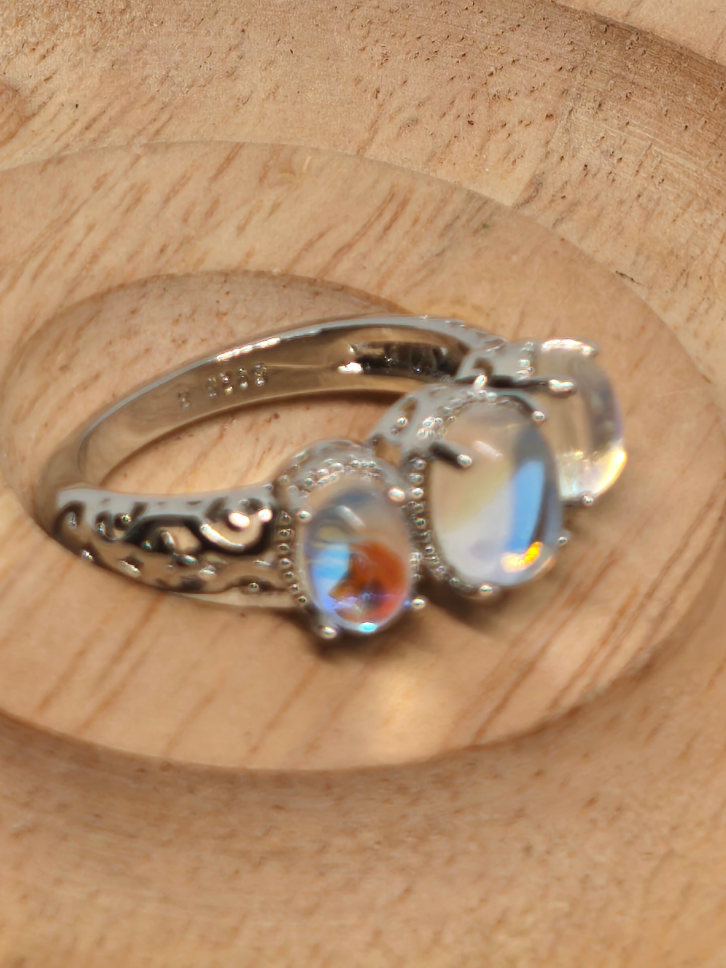 Bague en argent et pierre de lune, 18mm