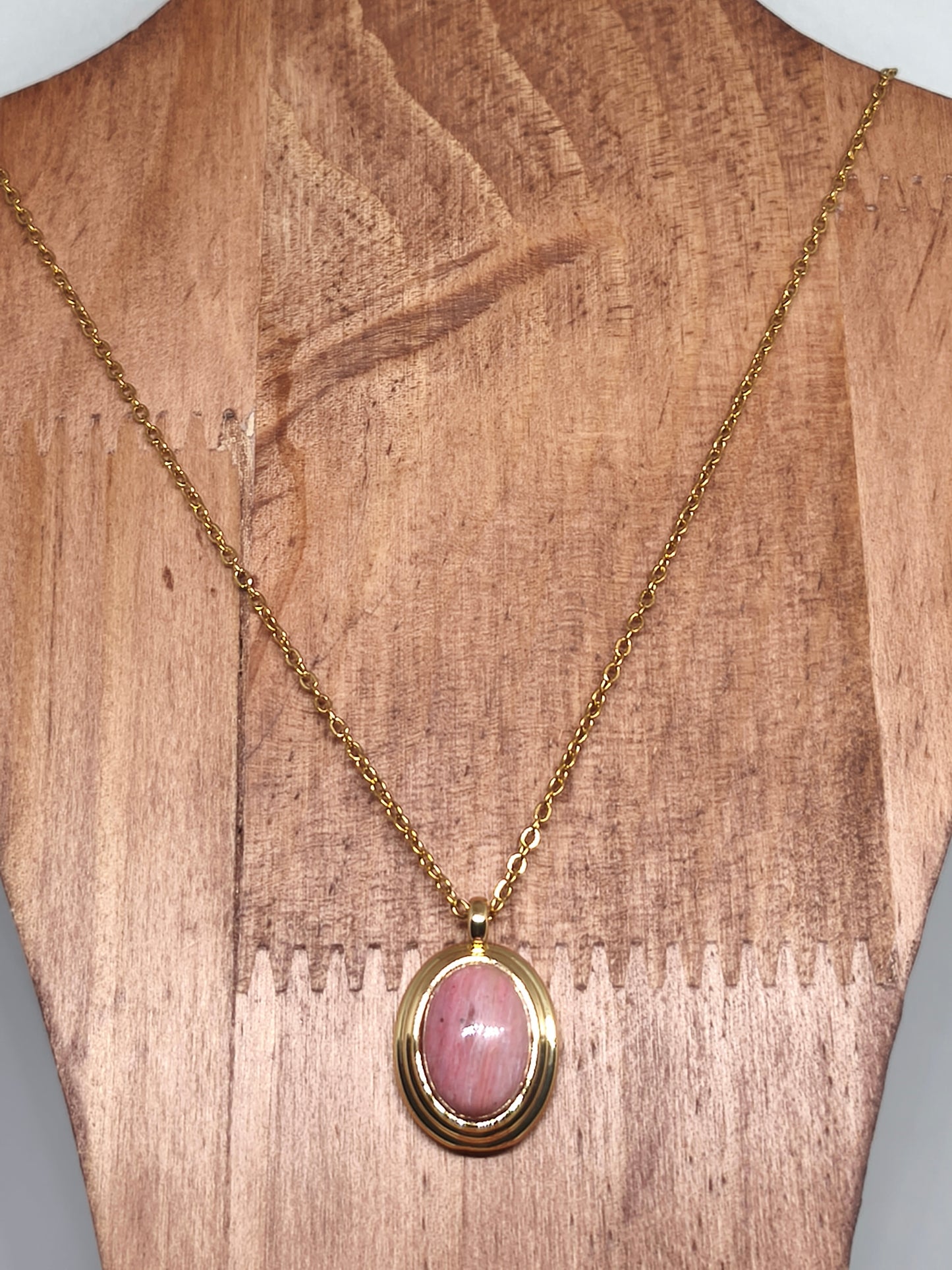 Collier en pierre de rhodonite et acier inoxydable