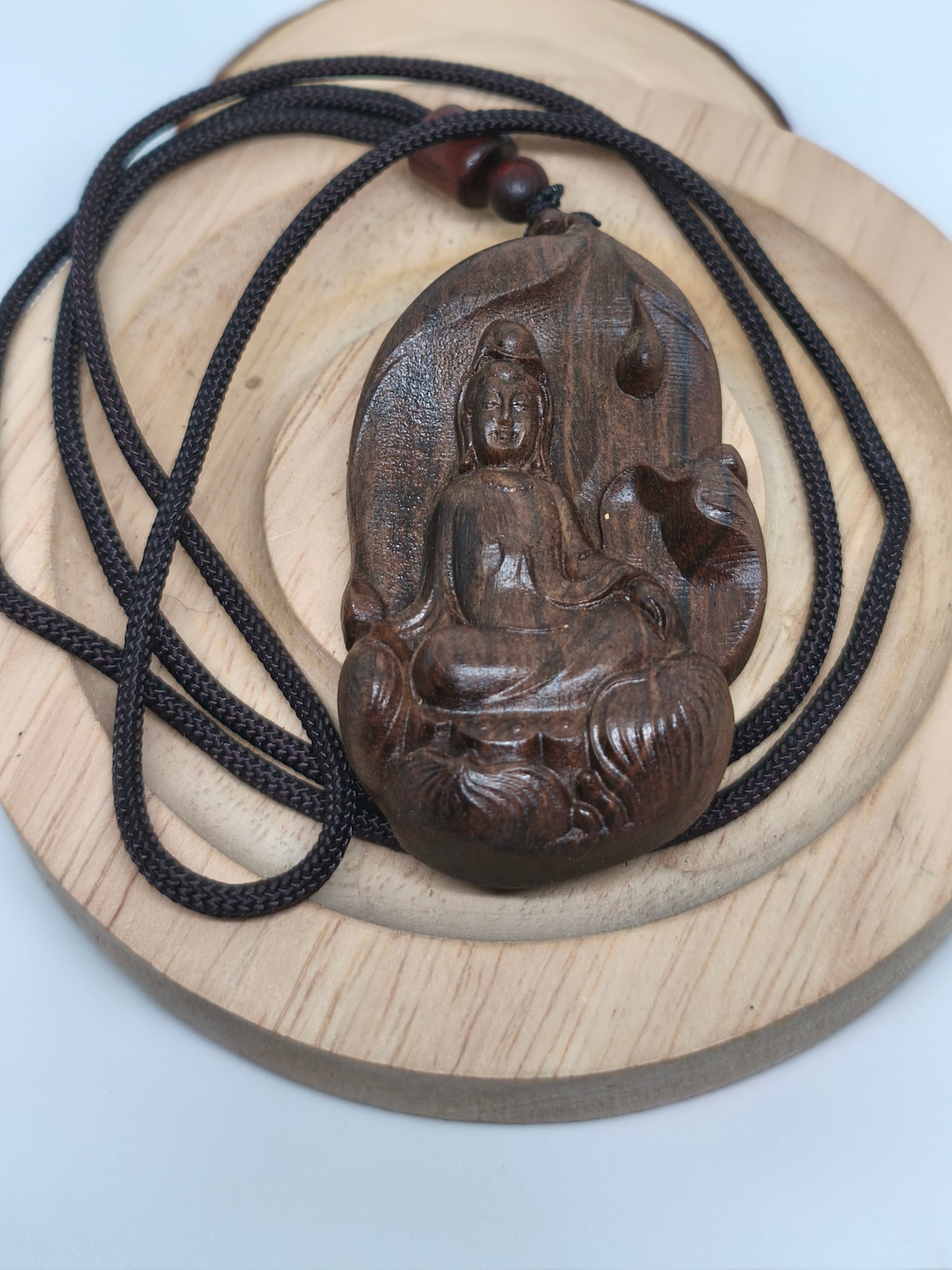 Collier Bouddha en bois
