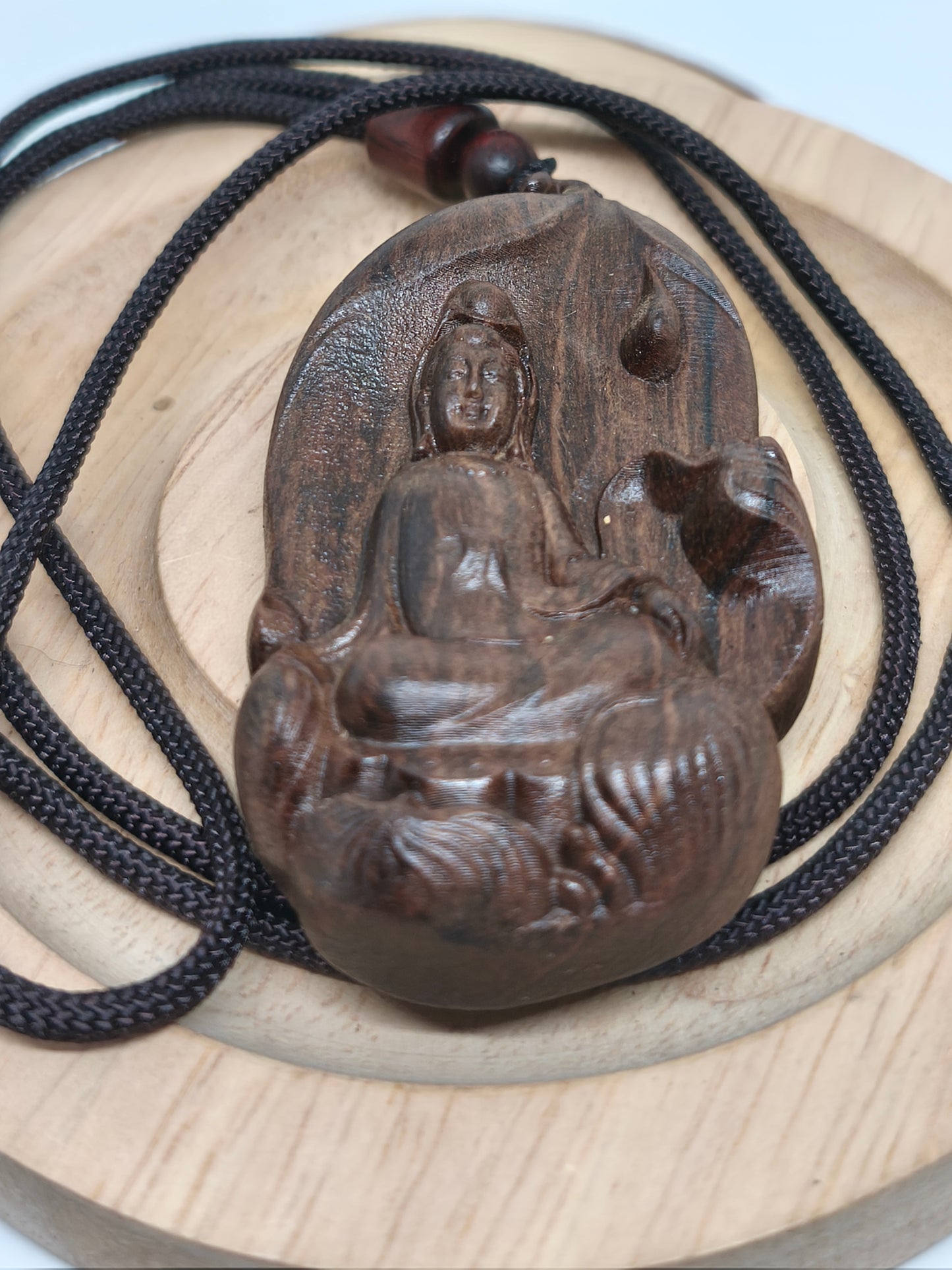 Collier Bouddha en bois