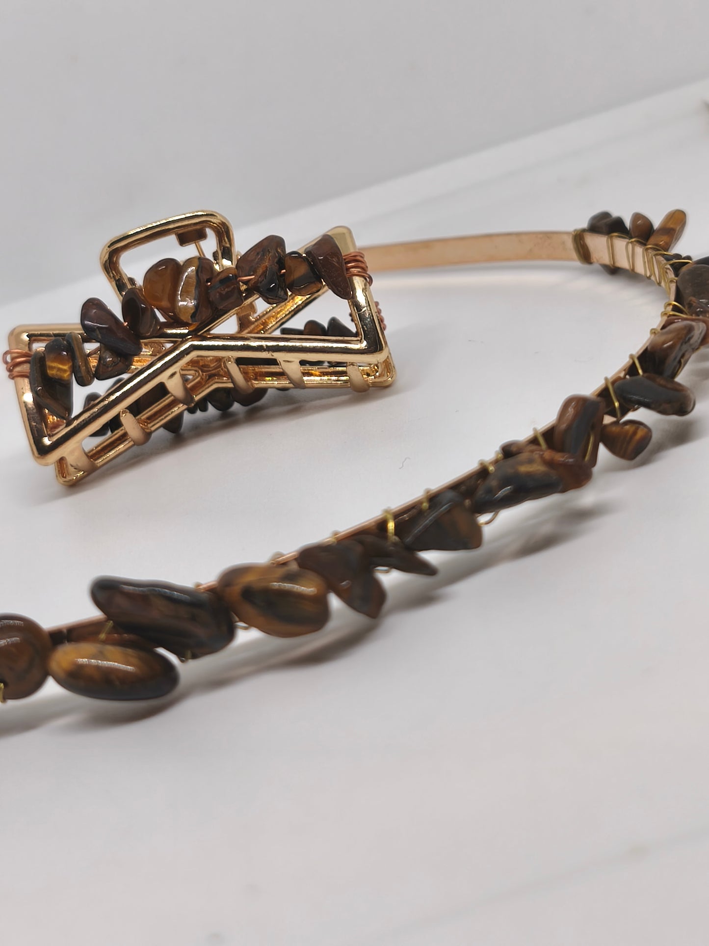 Diadème et pince en acier et chips de pierre d'oeil de tigre