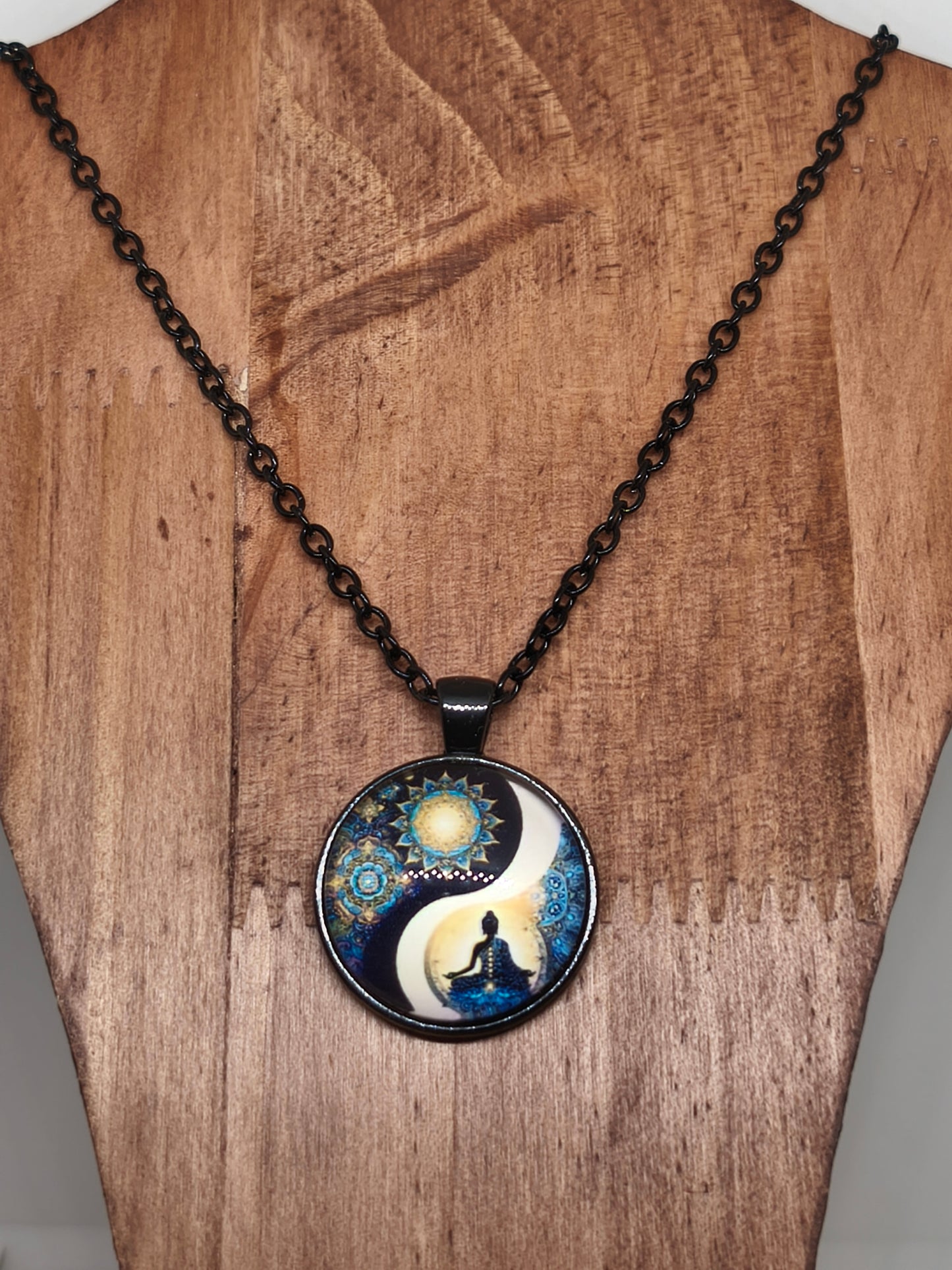 Collier yin yang zen en acier inoxydable et acrylique