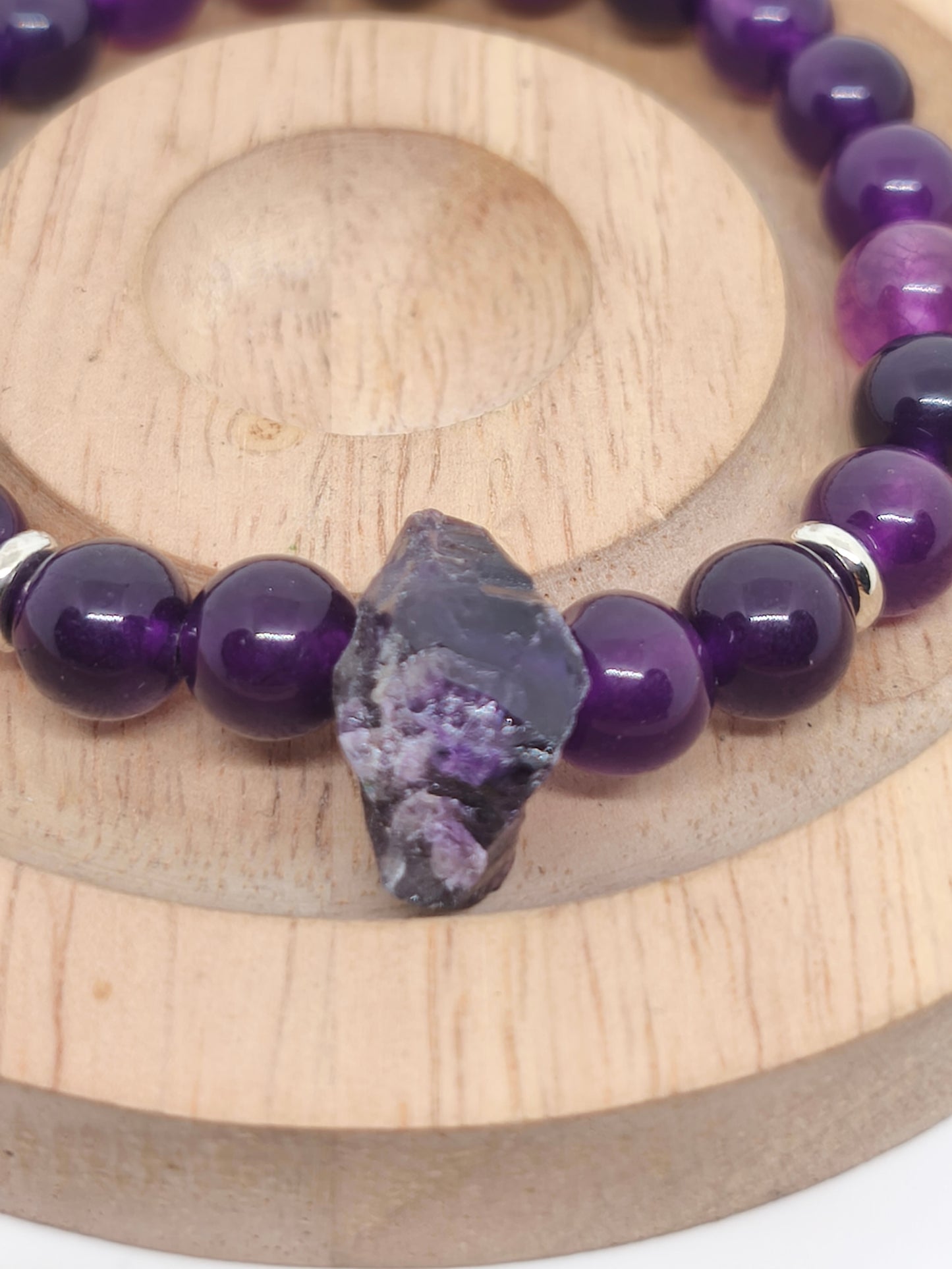 Bracelet en améthyste et pierre brute