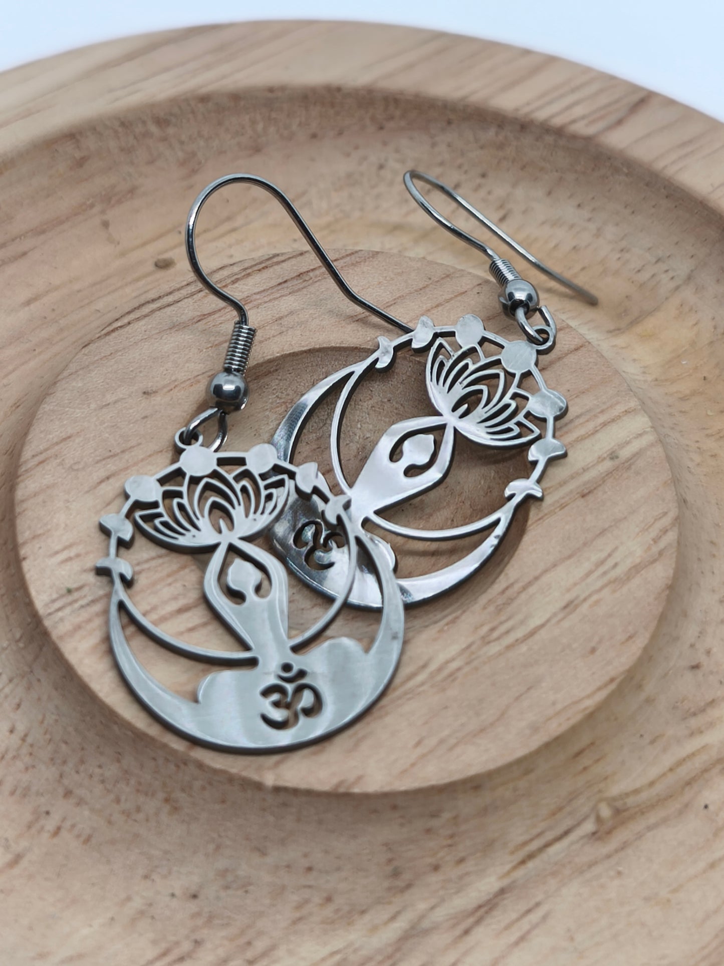 Boucles d'oreilles OM tibétain