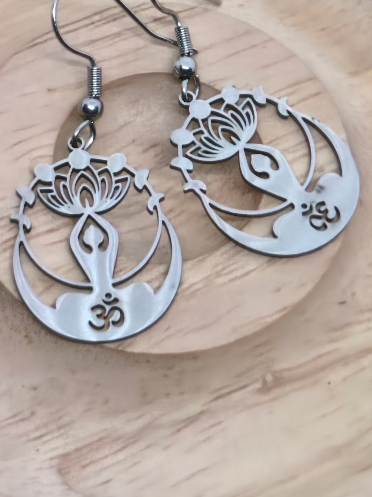 Boucles d'oreilles OM tibétain