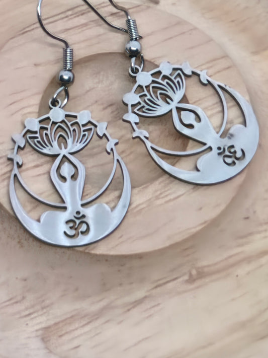 Boucles d'oreilles OM tibétain