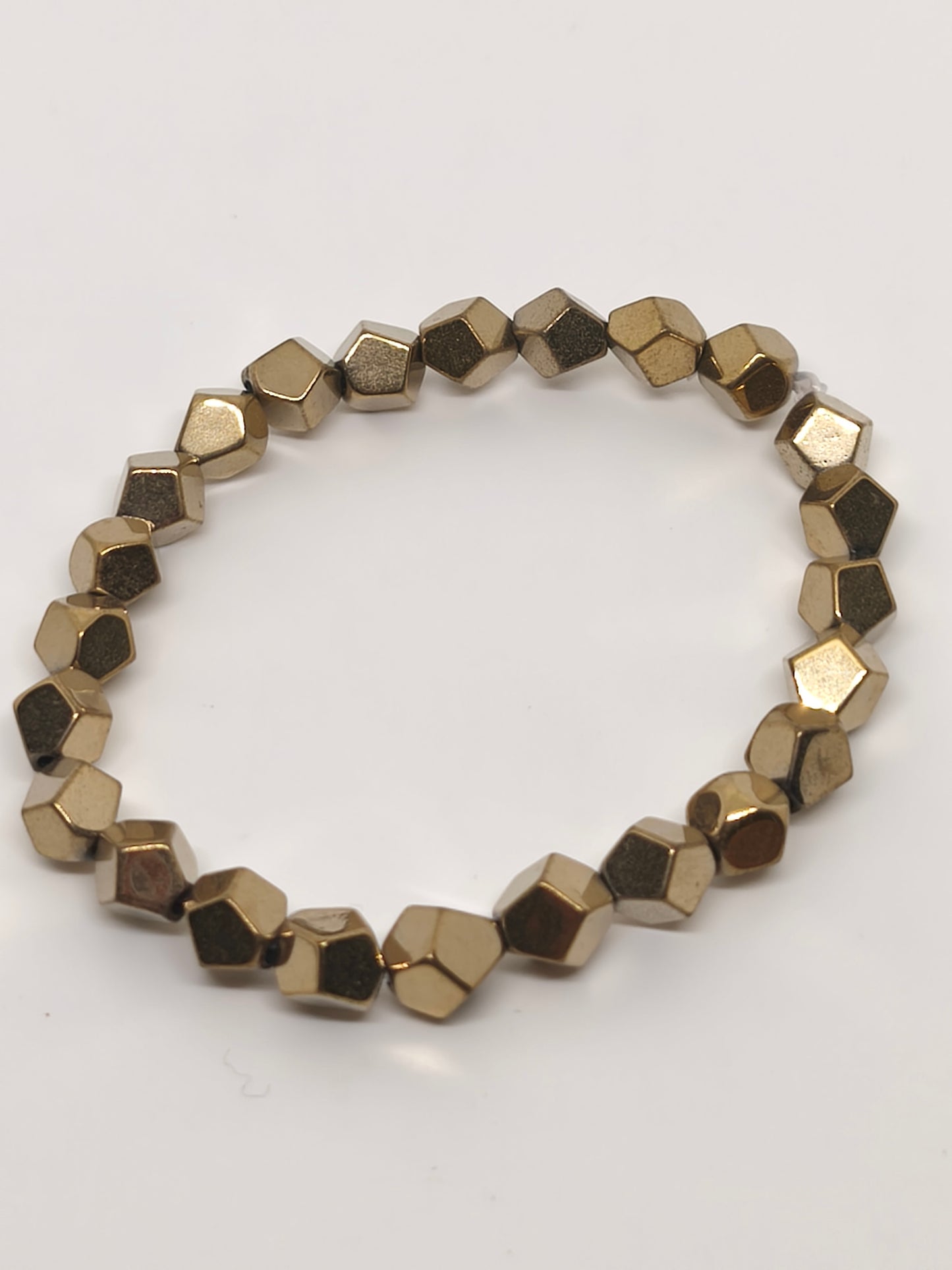 Bracelet en perles facettes de pyrite 6mm