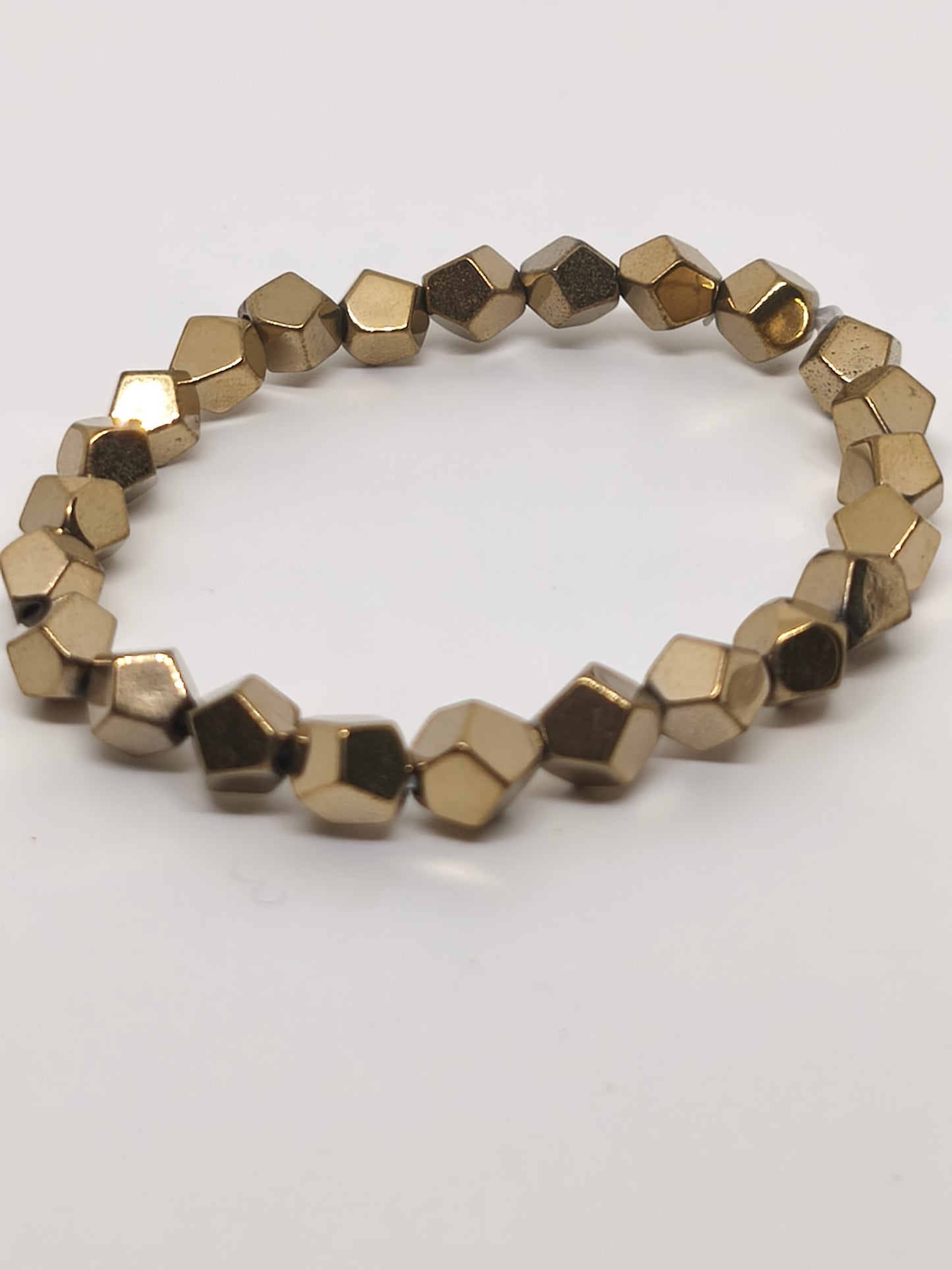 Bracelet en perles facettes de pyrite 6mm