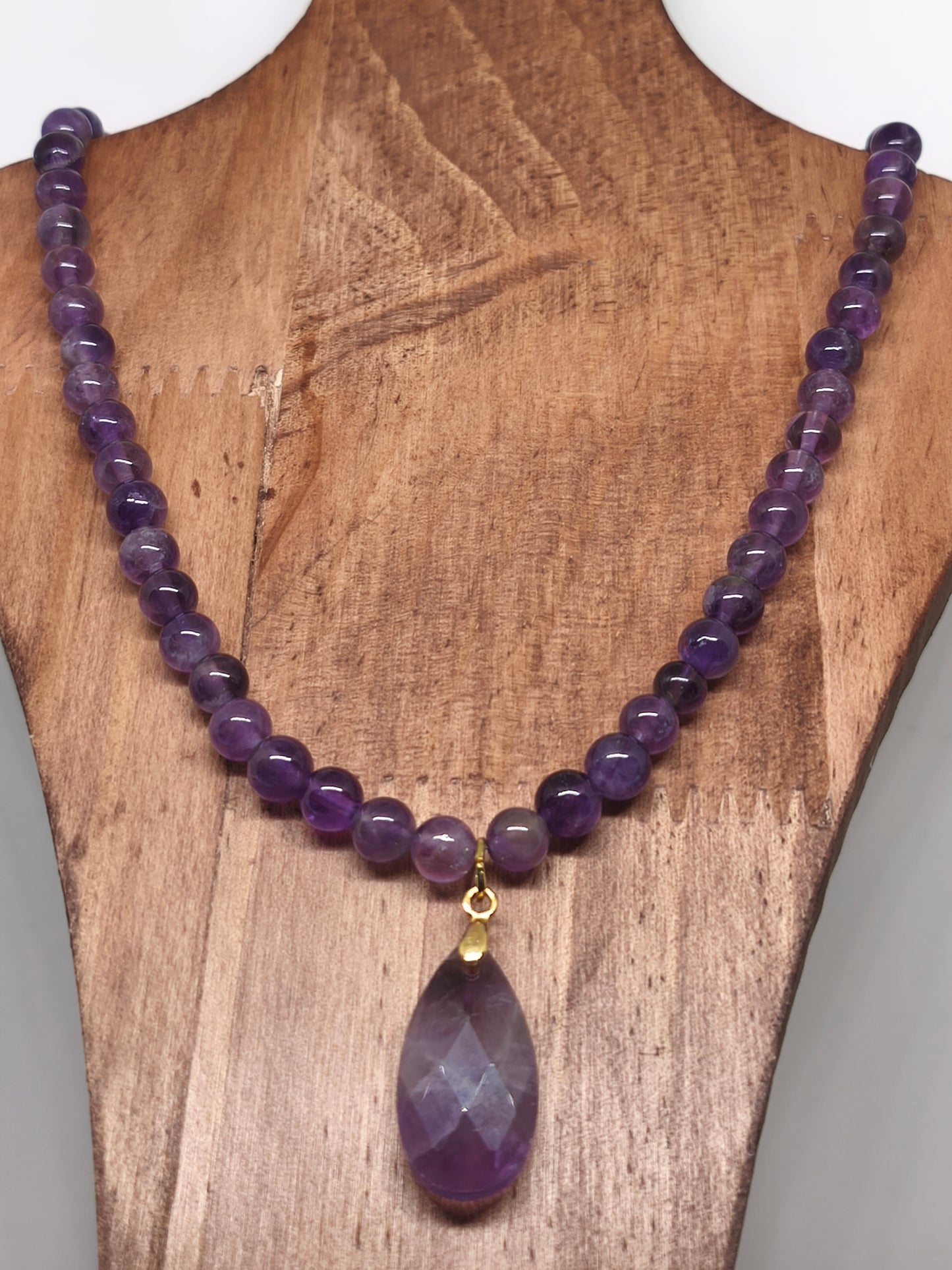 Collier perles et pendentif en améthyste