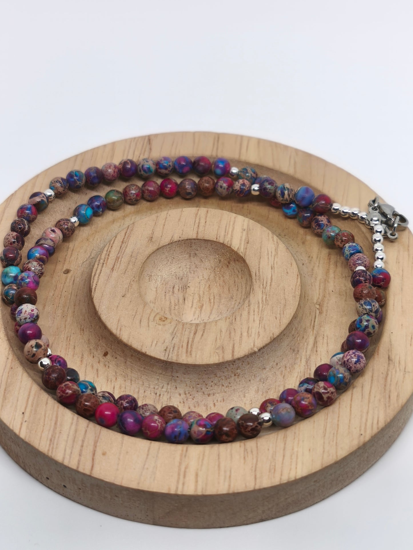 Collier en jaspe violet 4mm