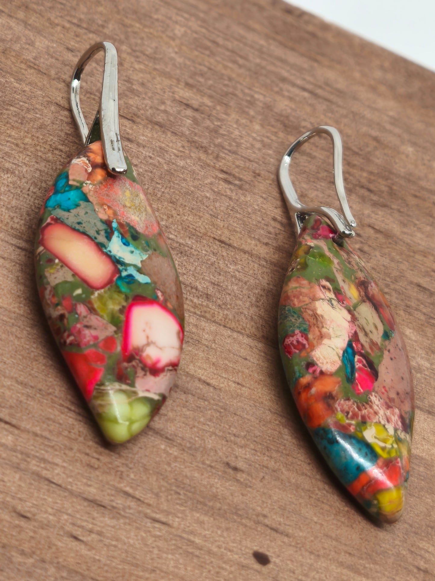 Boucles d'oreilles en jaspe impérial multicolore
