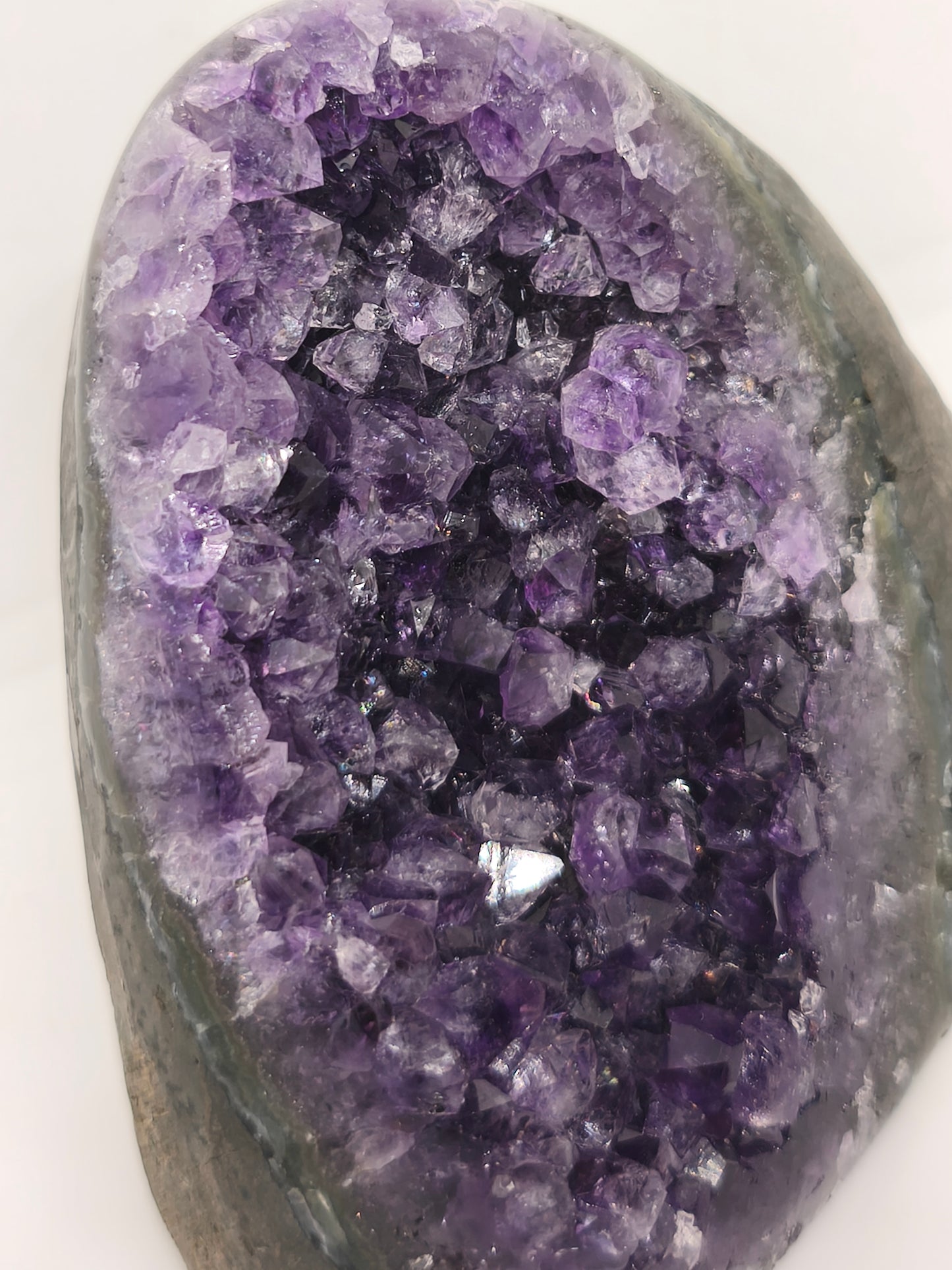 Géode d'améthyste du Brésil
