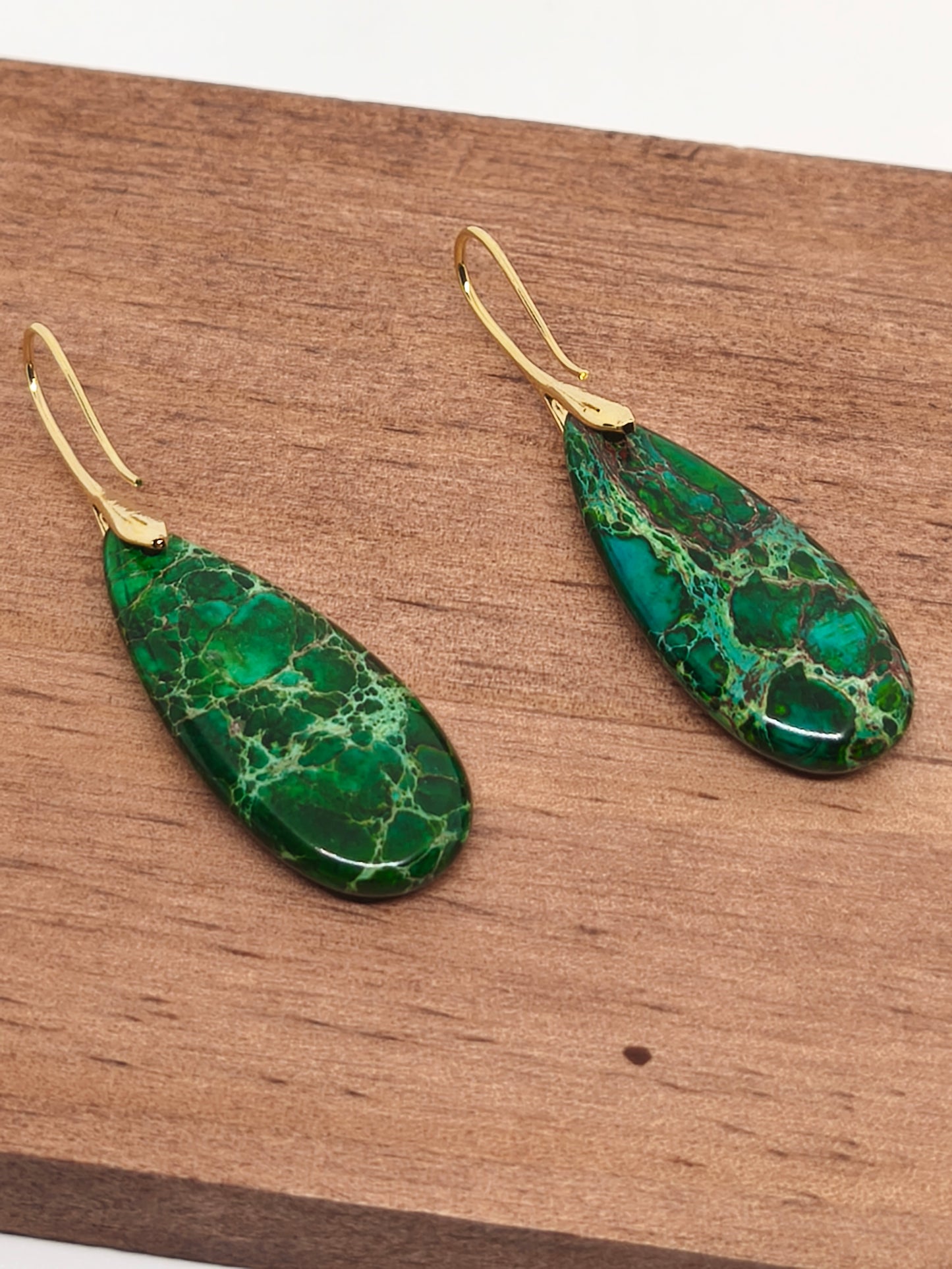 Boucles d'oreilles en jaspe impérial vert