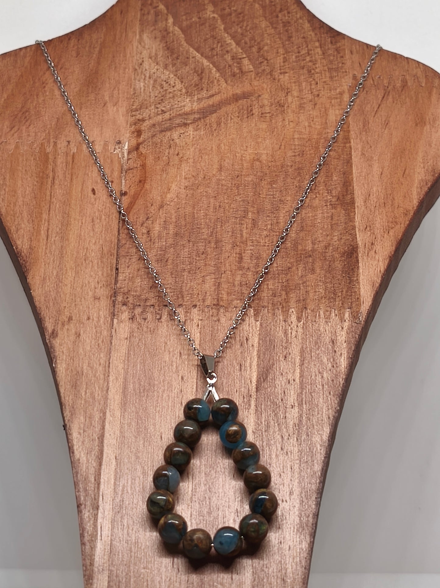 Collier en jaspe bleu lac cloisonné 6mm